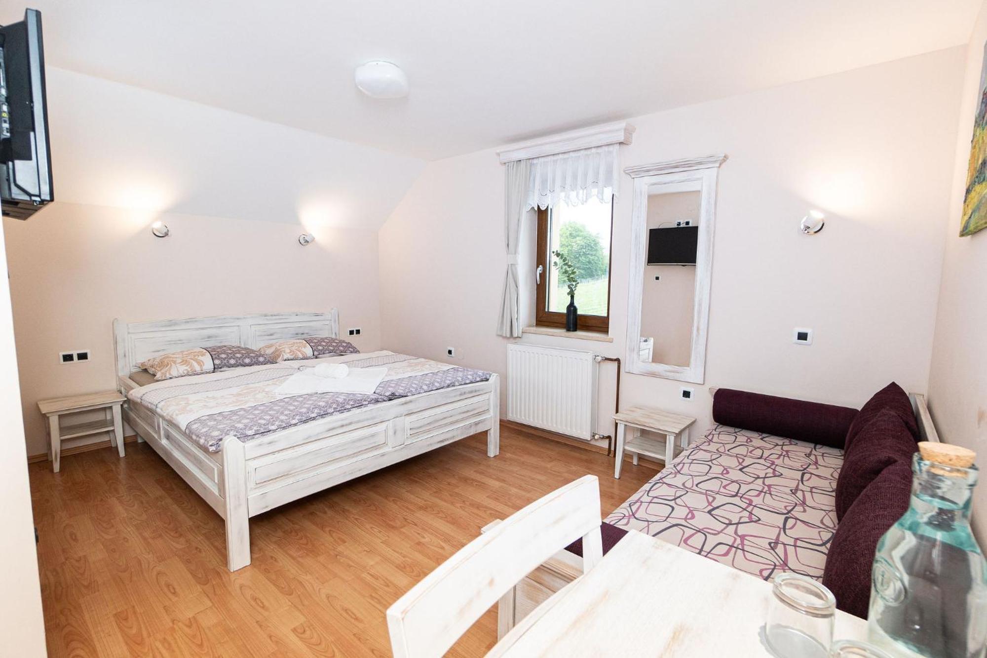 Zelena Oaza - B&B Miklavz pri Ormozu Экстерьер фото